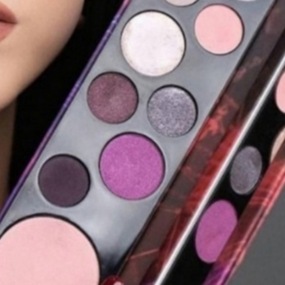 MAC Raver Girls Eyeshadow & Highlight - Picture 3 of 7